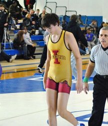 wrestlers bulging 5db06553badc8.jpg