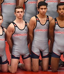 wrestlers bulging 5db0655780267.jpg