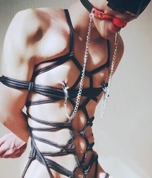 gagged 5dc05ae1174e6.jpg
