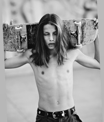 lusty longhairs 5dc0dade21385.jpg