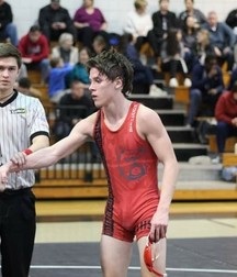 red grapplers 5dc42fac174b2.jpg