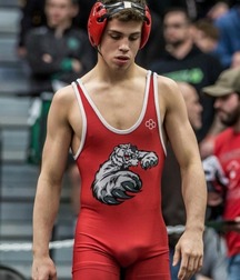 red grapplers 5dc42fb01dd26.jpg