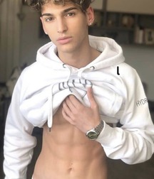show your six-pack 5dc98b03ebb1b.jpg