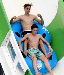 aquaboys 5dcc395516c7d.jpg