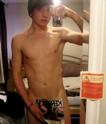 teasing 5dcd72f90da24.jpg