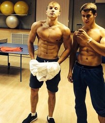 jocks 5dd2bd7aa6fa8.jpg