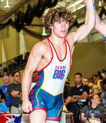 champion bulges 5dd7f3f7094c9.jpg