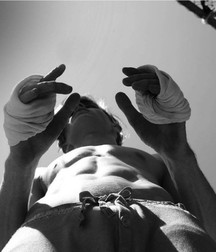 Monochrome males 5de020764a70d.jpg