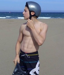 aquaboys 5de91a955d22c.jpg