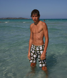 aquaboys 5de91a99a2726.jpg