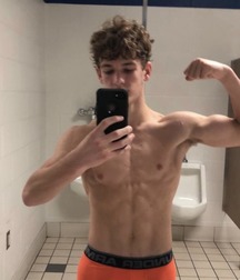 flex those pecs twink boys 5e0cd1f45a576.jpg