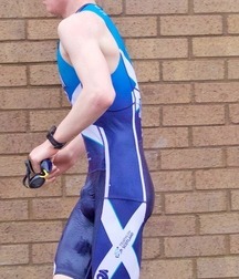 straight bulging athletes boys 5e21cf5a579ce.jpg