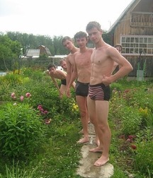 bros with bros 5e2469b5da134.jpg