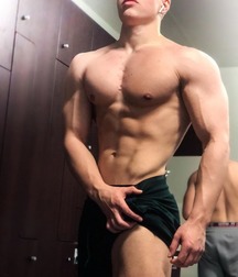 flex for the camera 5e26415715ba3.jpg