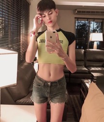 crop-topped twinks boys 5e28896e0b7e3.jpg