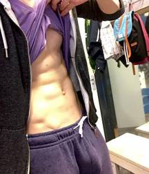 showing sixpacks 5e2da80412da7.jpg