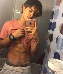 showing sixpacks 5e2da81bdede7.jpg