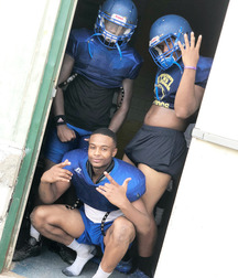 teammates 5e2da9d1cca81.jpg