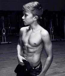 shirtless gay favs 5e31cdf189287.jpg