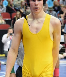 yellow singlets  5e32402a6dbd5.jpg