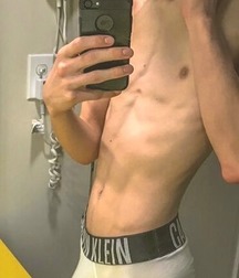 selfies - twink teen boys 5e389c83b0e7f.jpg