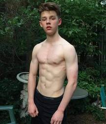 strike a pose - ripped boys 5e3d6ae458b5f.jpg