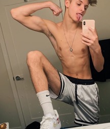 strike a pose - ripped boys 5e3d6ae5ab6bb.jpg