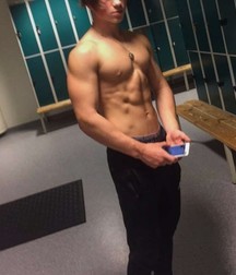 strike a pose - ripped boys 5e3d6aedb8cce.jpg