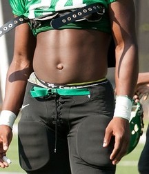 sporting green - athletic hunk twinks  5e3d6b815e017.jpg