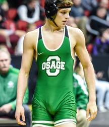 sporting green - athletic hunk twinks 