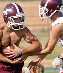 footballers - straight boys jocks 5e40b1cb67f12.jpg