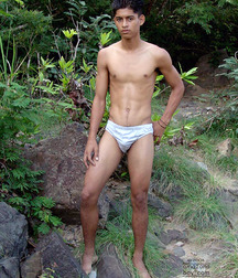 barely covered - shirtless twinks 5e4f1b1a37e6a.jpg