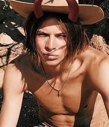 longhaired loving cute twink boys 5e528a2bd6a58.jpg