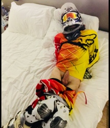 gear fetish 5e6ab801d8d50.jpg