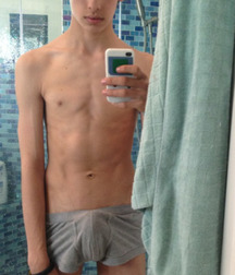self pics  5e6fced9bdf4b.jpg