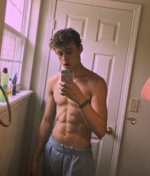 self pics  5e6fcedb8c3f3.png