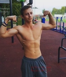 pose for pics 5e78d5f95f7d6.jpg