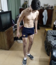 pose for pics 5e78d5fc3e931.jpg