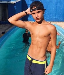 shirtless cap boys 5e7c8d6464f15.jpg