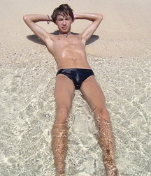 sandy twinks 5e853540660a1.jpg