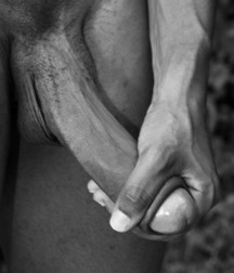 monochrome set 5e99d331e9415.jpg