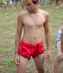 striking in red - twink boys gay 5e9b360d22cf0.jpg