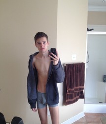 show those abs 5e9c55897256c.jpg