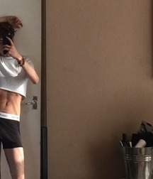 show those abs 5e9c558b0110a.jpg