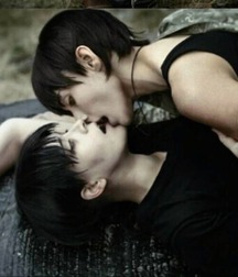 make-out time gay boy love 5eb6ae95e3ed7.jpg