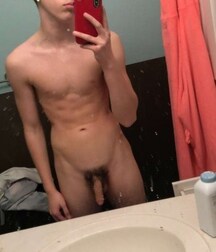 gay boys porn selfies sticks 5ebbe2f58cfb0.jpeg