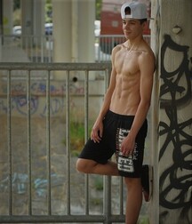 cap boys twinks  5ebe96b5e4705.jpg