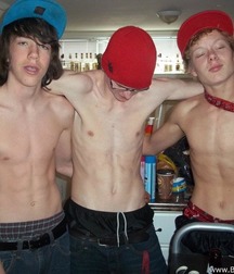 three amigos 2 twinks 5ebfd3e16d556.jpg