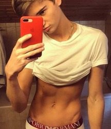 show those six-packs 5ec1cc6c70dd3.jpg