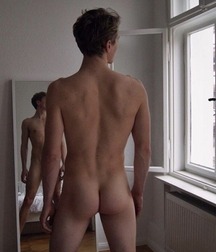 windows waifs twinks gay porn boys 5ec55e2f8218a.jpg